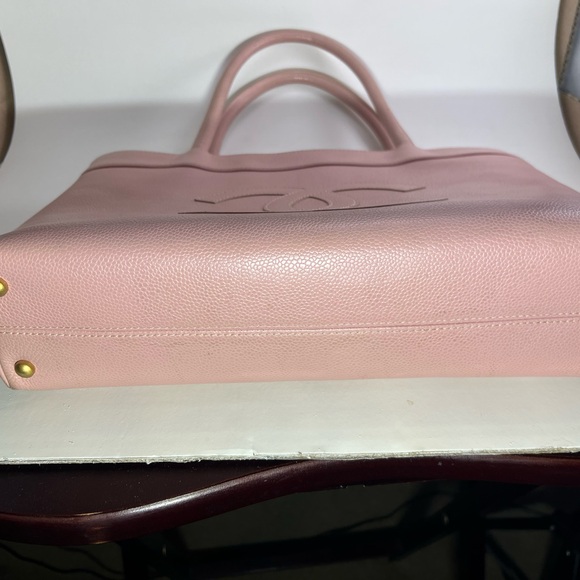 Chanel 3pack - Pink Caviar Tote, Pink Caviar Wallet, and scarf - Picture 7 of 11